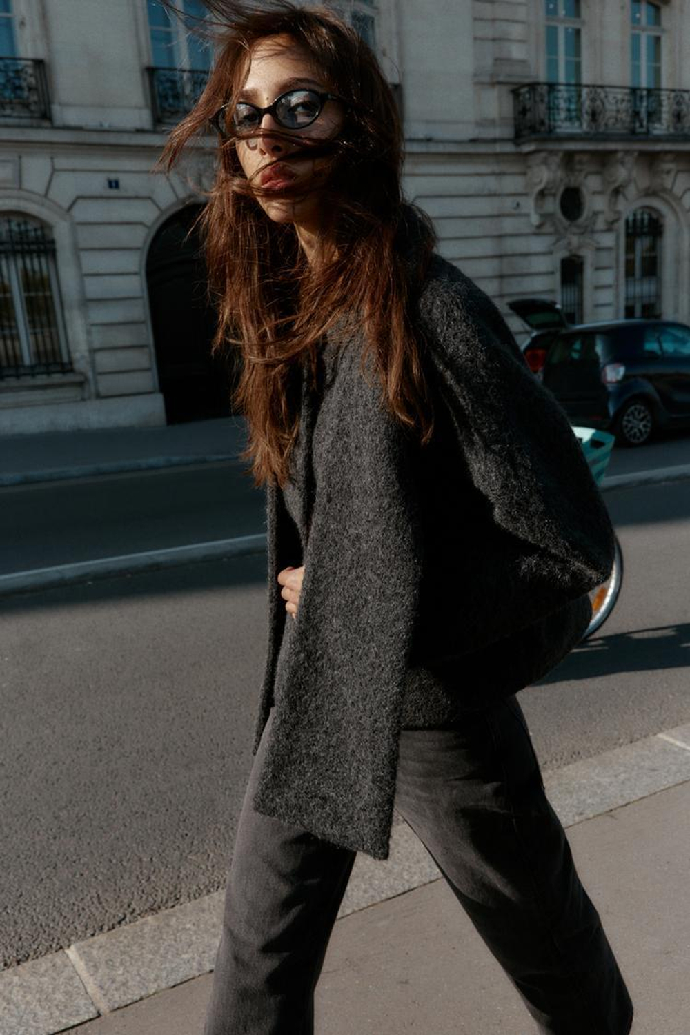 ZARA КОРОТКОЕ БУКЛИРОВАННОЕ ПАЛЬТО С ШАРФОМ, ТЕМНО-СЕРЫЙ