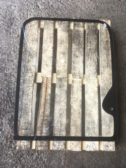 Стекло Hitachi ZX-3 верхнее лобовое 4651653