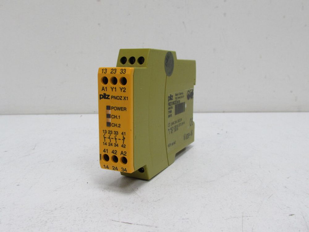 Pilz PNOZ X1 ID No. 774300