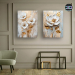 Белые цветы в золоте