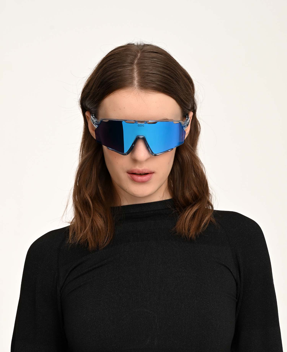 Спортивные очки GOG Prometheus / Photochromic Blue/Black / Reflex Blue