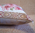 Декоративная гобеленовая наволочка для интерьерной подушки Азалия 68х47