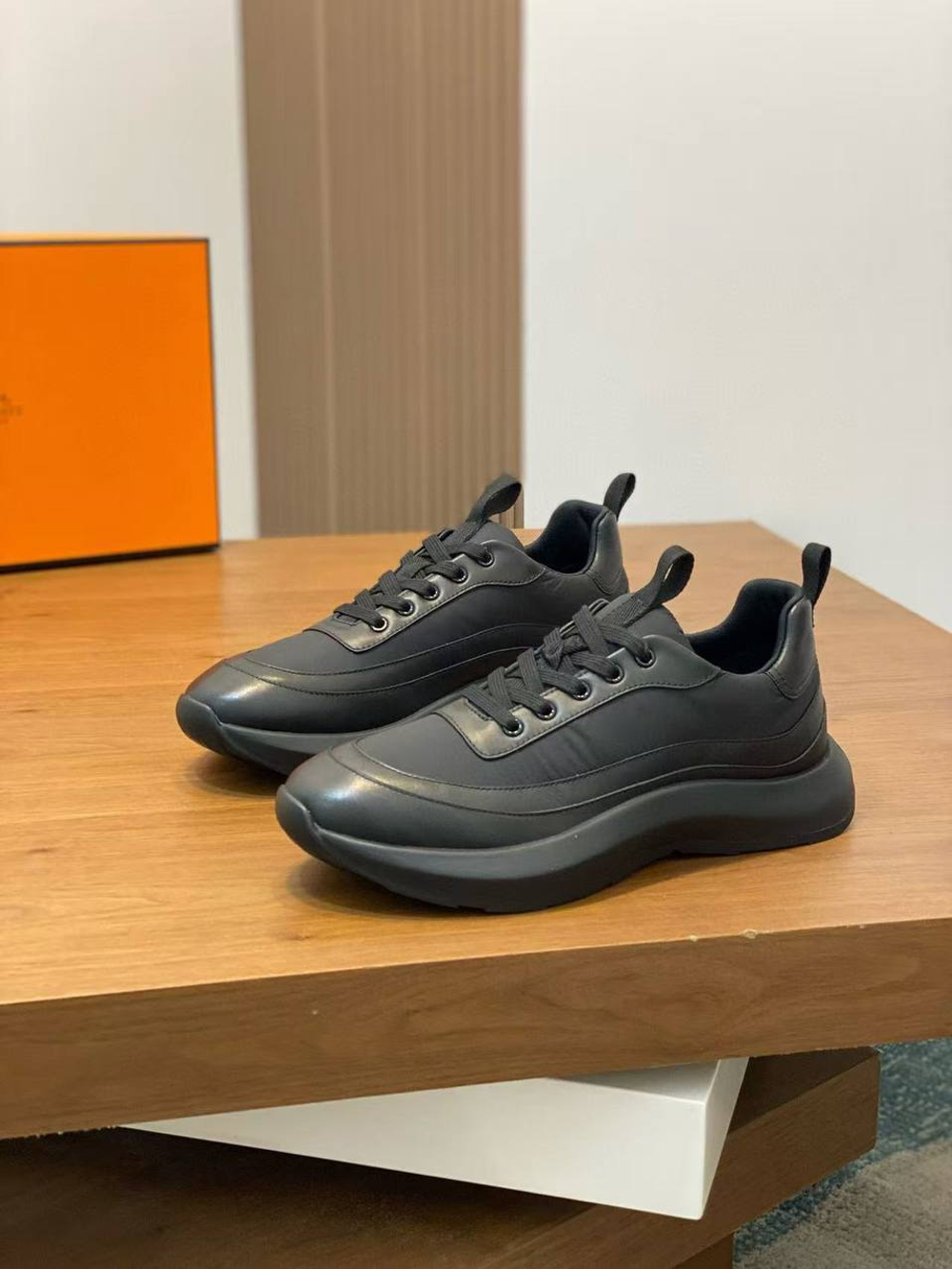 Кроссовки Hermes