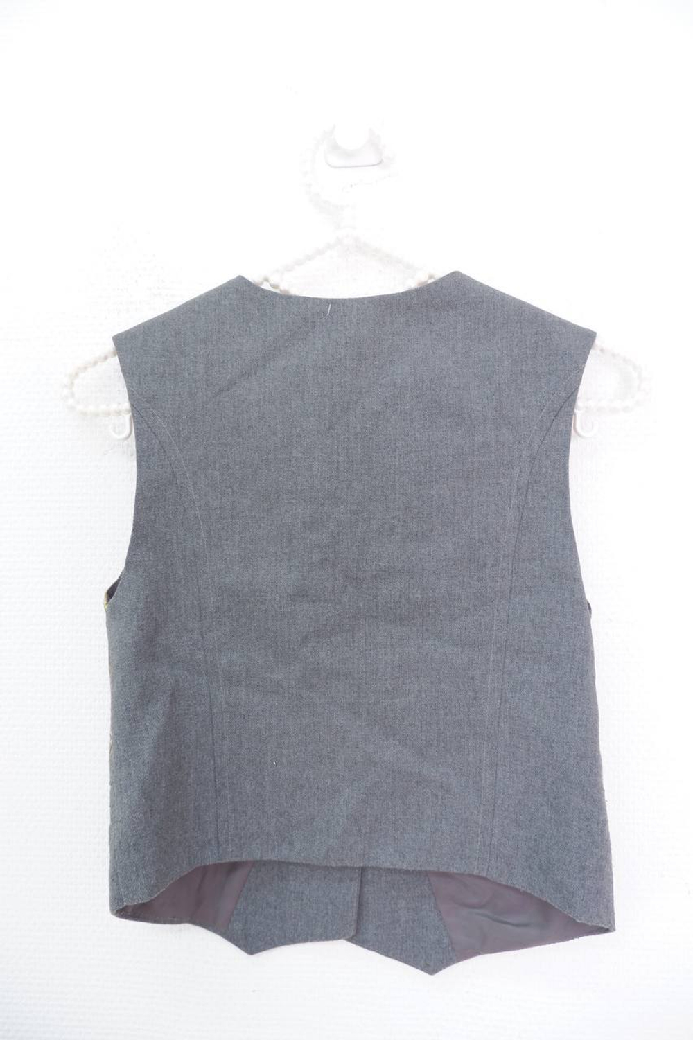 Жилет серый школьный на 12 лет