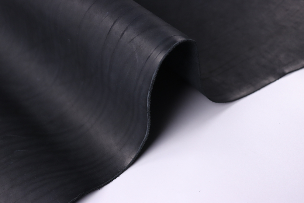 2,6-2,8 Юфть ш/с в воротках черная 83 дм² (КЛ)