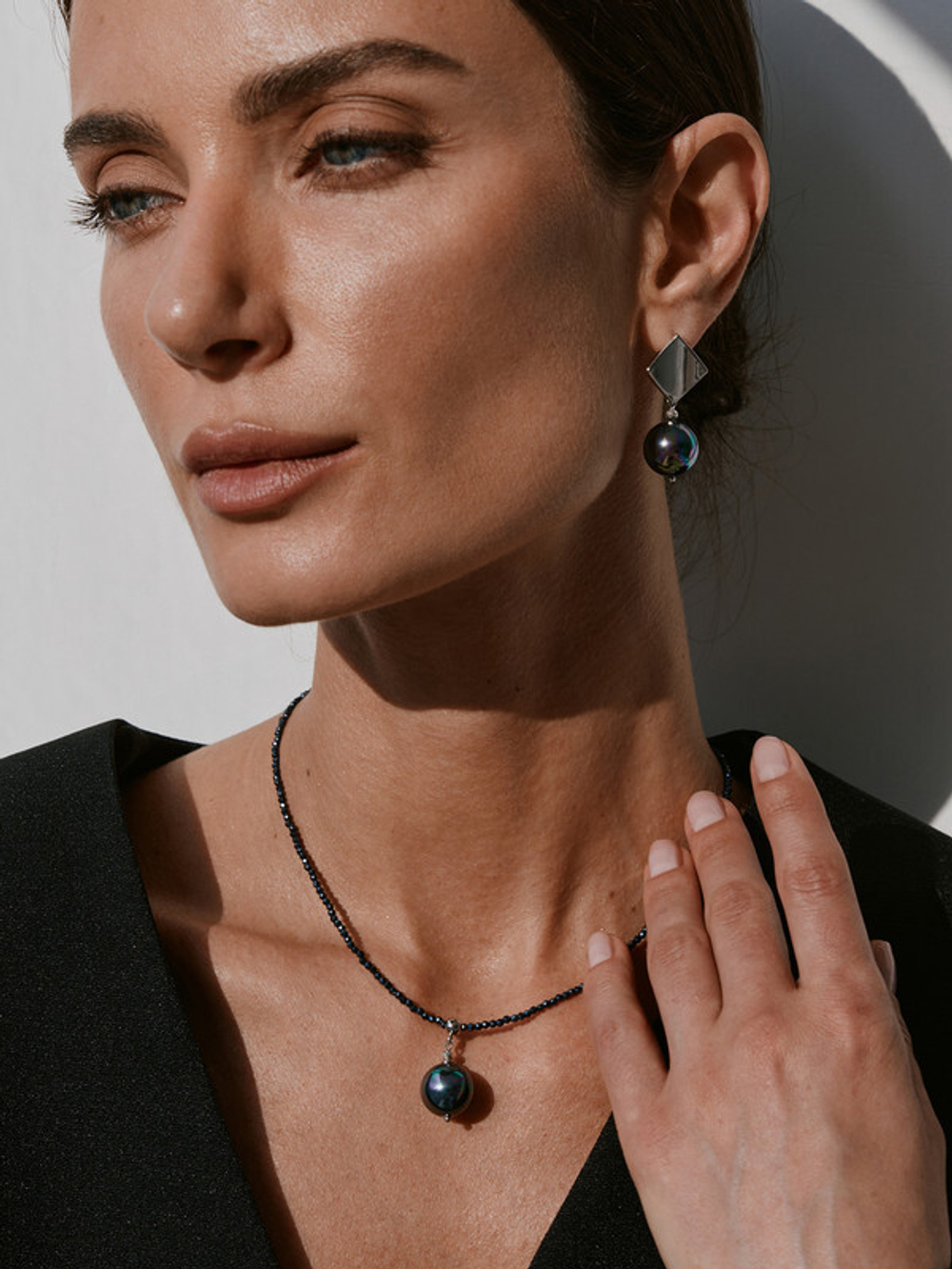 91003208 Колье Selena Pearls