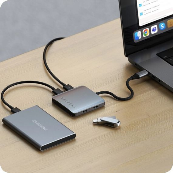 USB-хаб Satechi 4-Port USB-C Hub with Power Delivery (ST-H4CPDM) серый космос