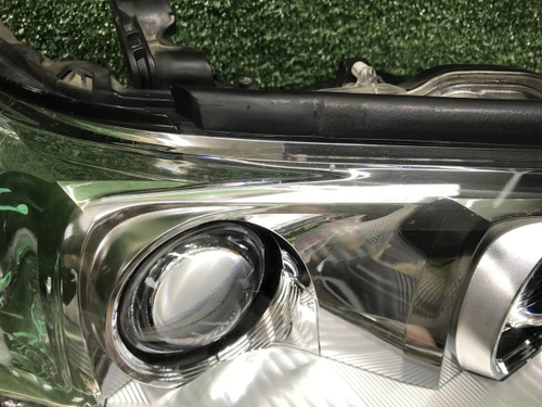 Фара правая Land Cruiser 200 (2015-2021) LED