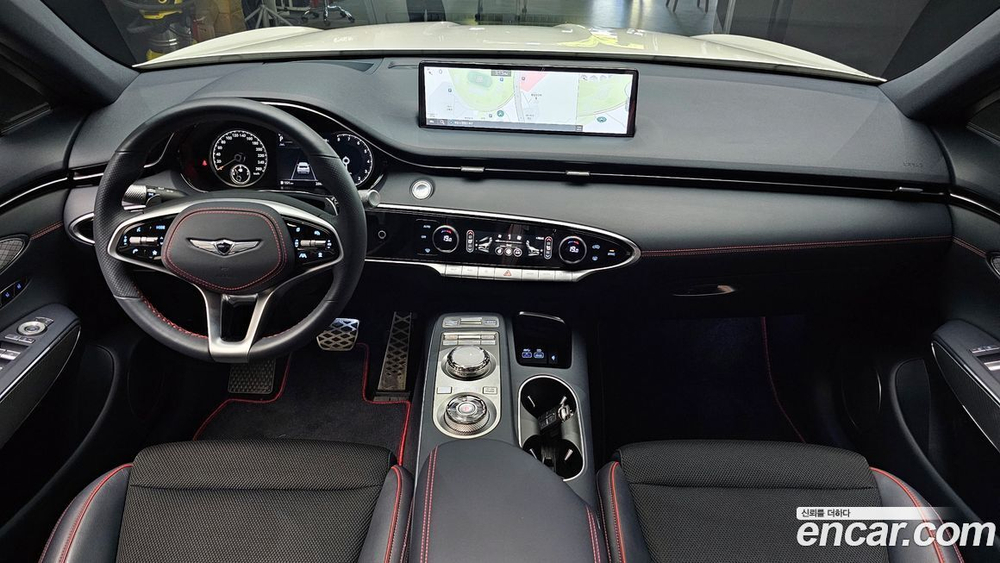 Genesis GV70 2.5T Бензин 2WD (12.2021)