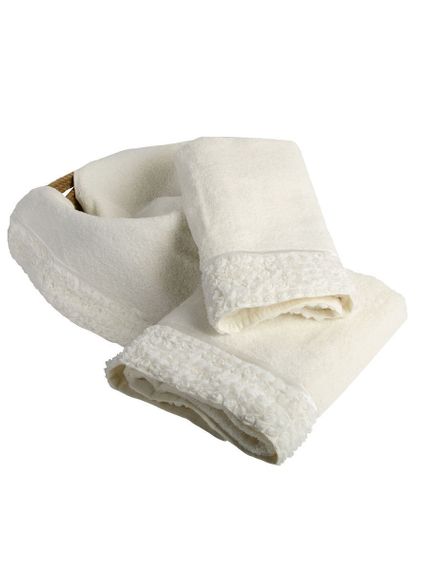 Набор полотенец ROSA РОСА  кремовый 3пр 30х50 50х100 и 70х140 Maison Dor Турция