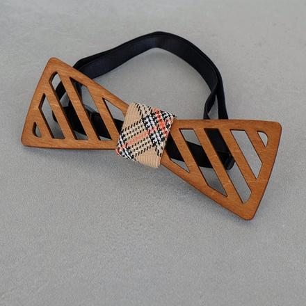 Деревянный галстук - бабочка