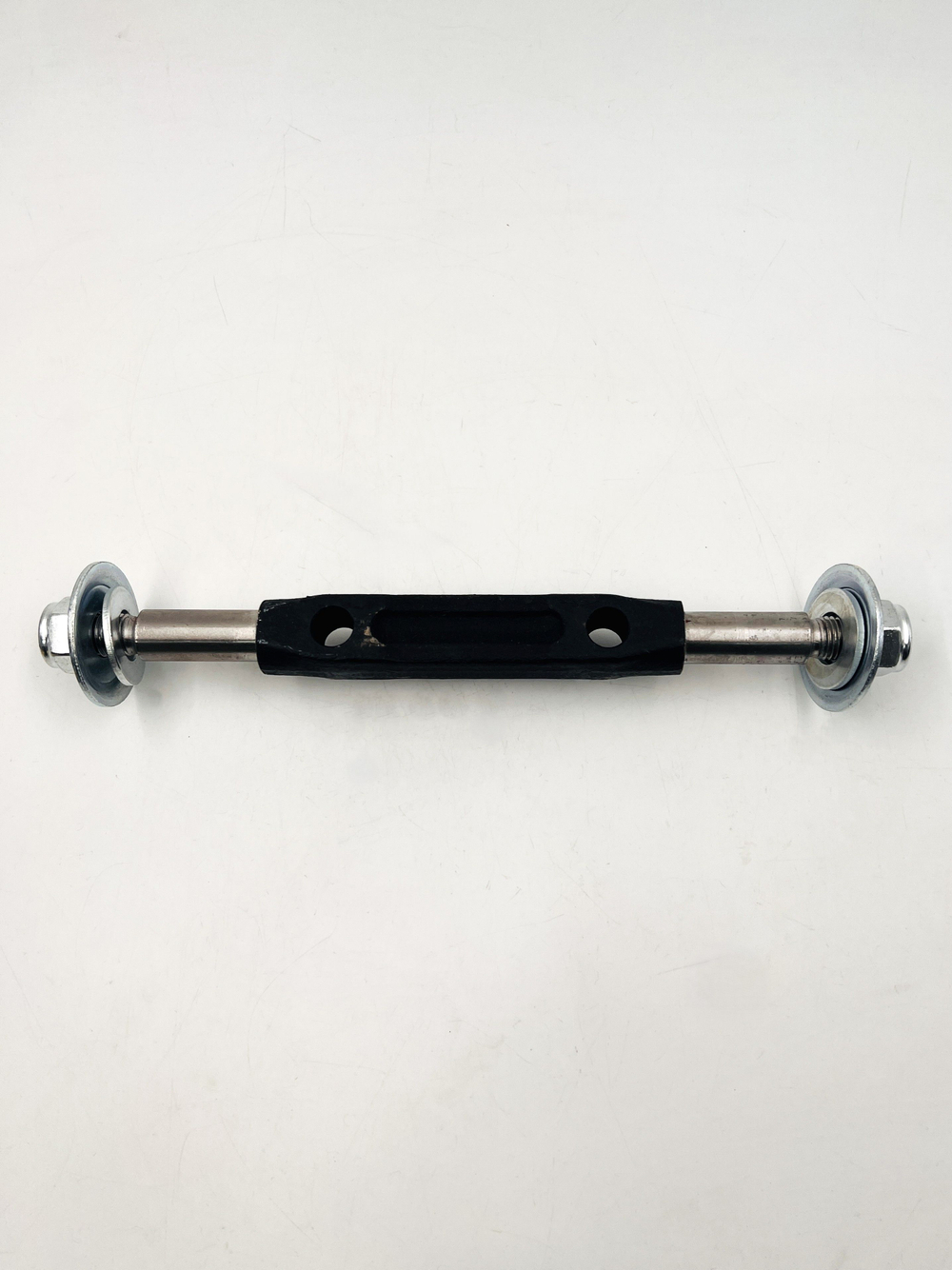 Ось (болт) верхнего рычага Нива ВАЗ 2121, ВАЗ 21213-214 в сборе