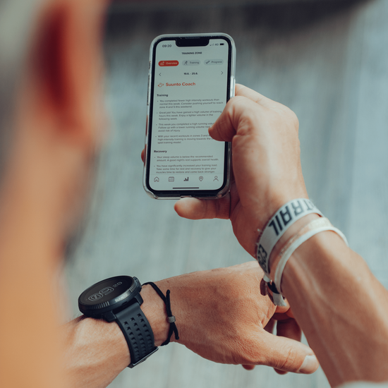 Спортивные Часы Suunto Race All Black SS050929000