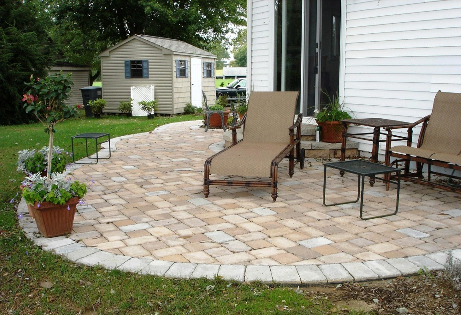 Создание патио из тротуарной плитки: о чем нужно знать