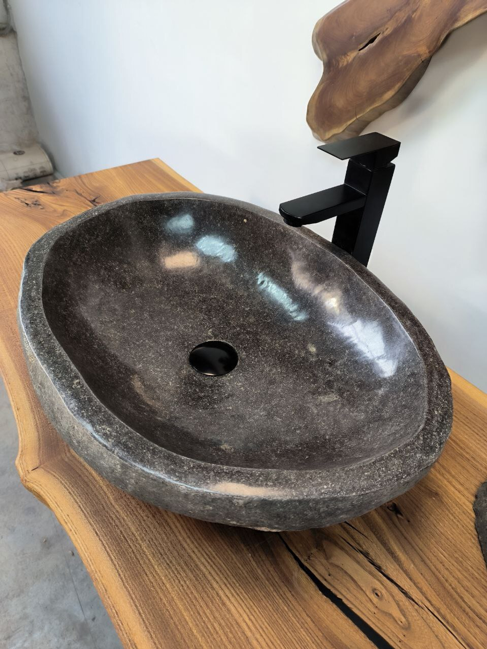 Раковина из речного камня RS-65877 58х42х15 из натурального камня