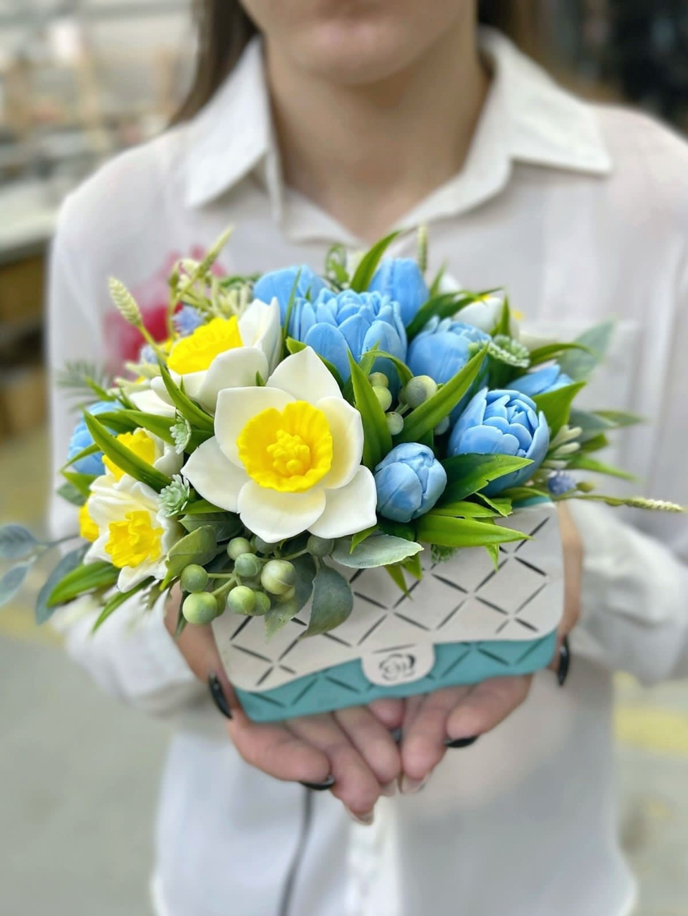 Букет из мыла «Тюльпаны и нарциссы, блюскай»