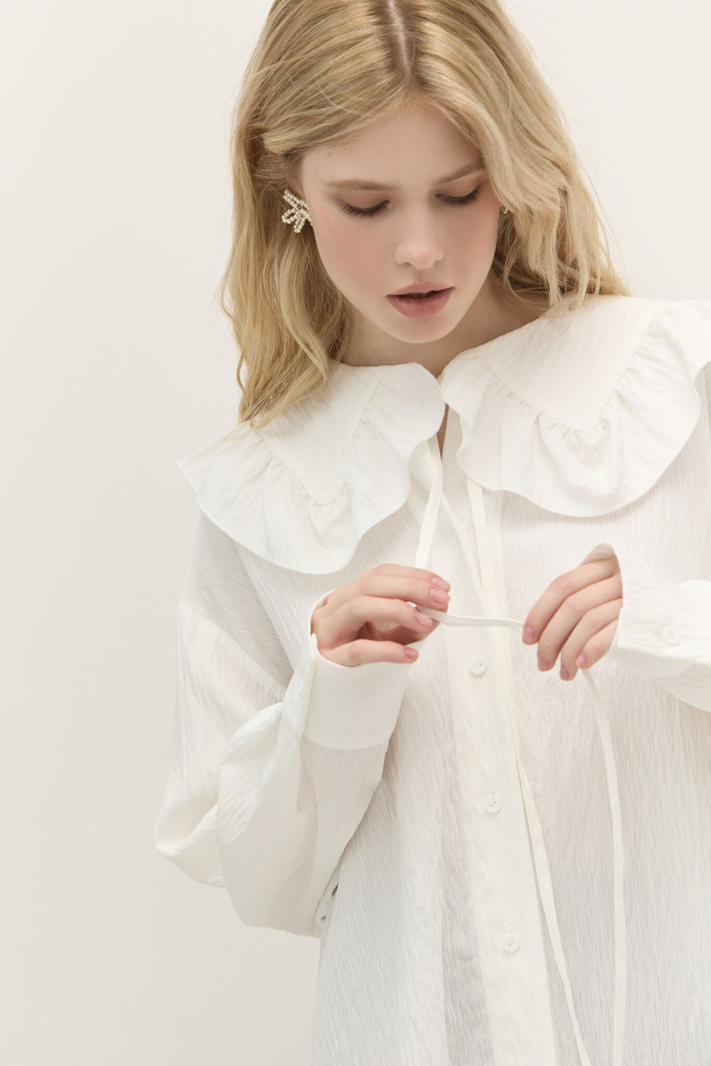 Блуза с воротником