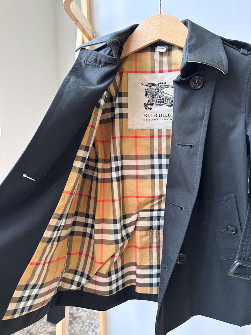 Тренч Burberry, 86