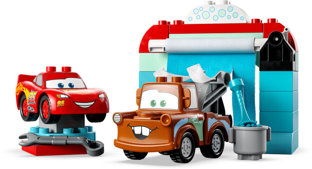 Конструктор LEGO Duplo 10996 Disney Тачки: Развлечение на автомойке Молнии Маккуина и Мэтра