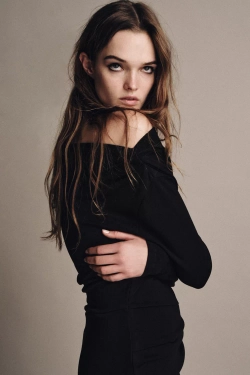 ZARA МЯГКОЕ ПЛАТЬЕ С БРОШЬЮ, ЧЕРНЫЙ