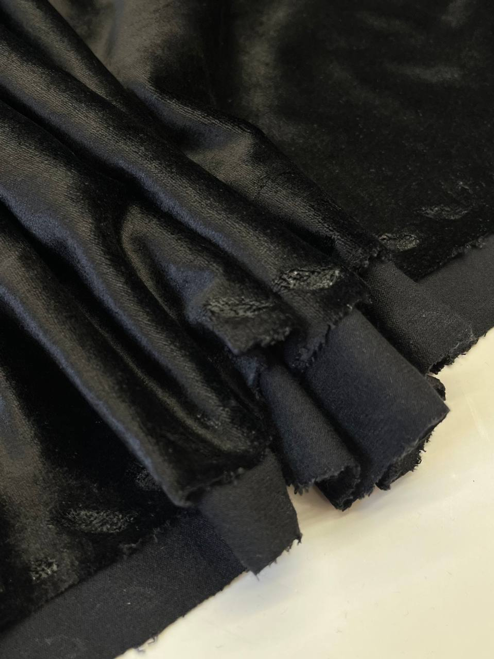 Трикотаж бархатный вискоза с нейлоном Tom Ford черный