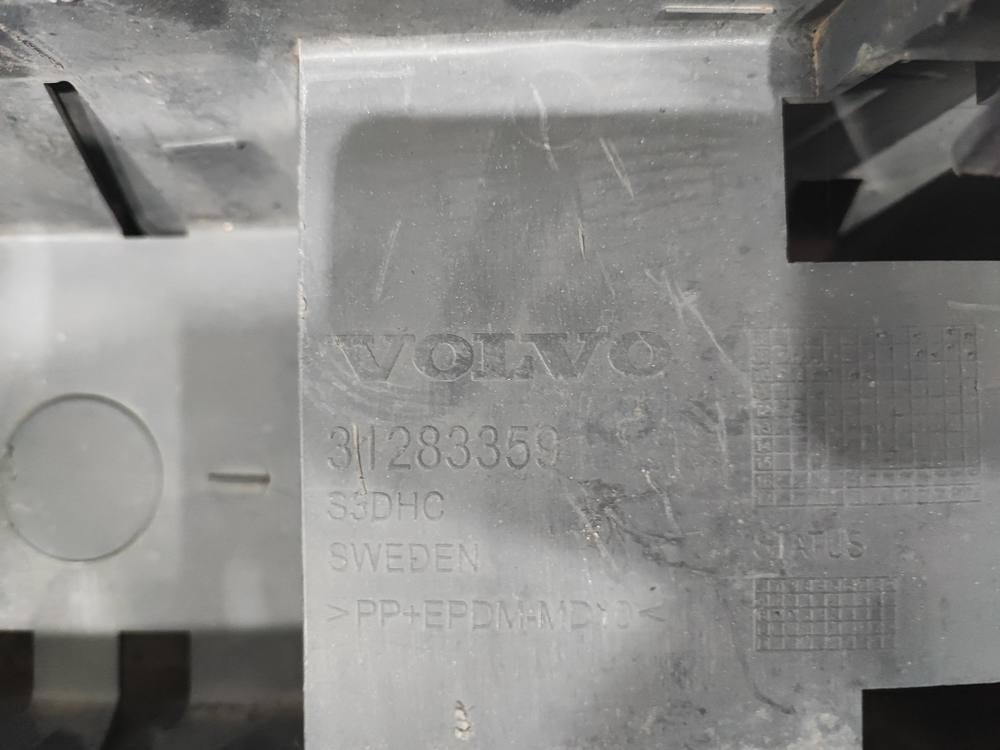 Абсорбер переднего бампера Volvo XC60 1 08-13 Б/У Оригинал 31283359