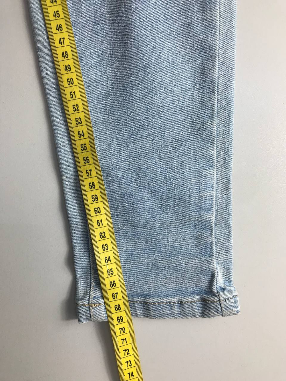 Джинсы Befree модного оттенка, маркировка XXS, визуально 40 размер