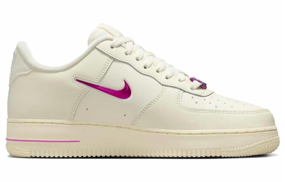 Кроссовки Nike Air Force 1 Low '07 Se W (Женская размерная сетка)