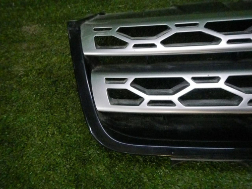 Решетка радиатора Land Rover Discovery Sport (2014-2019)