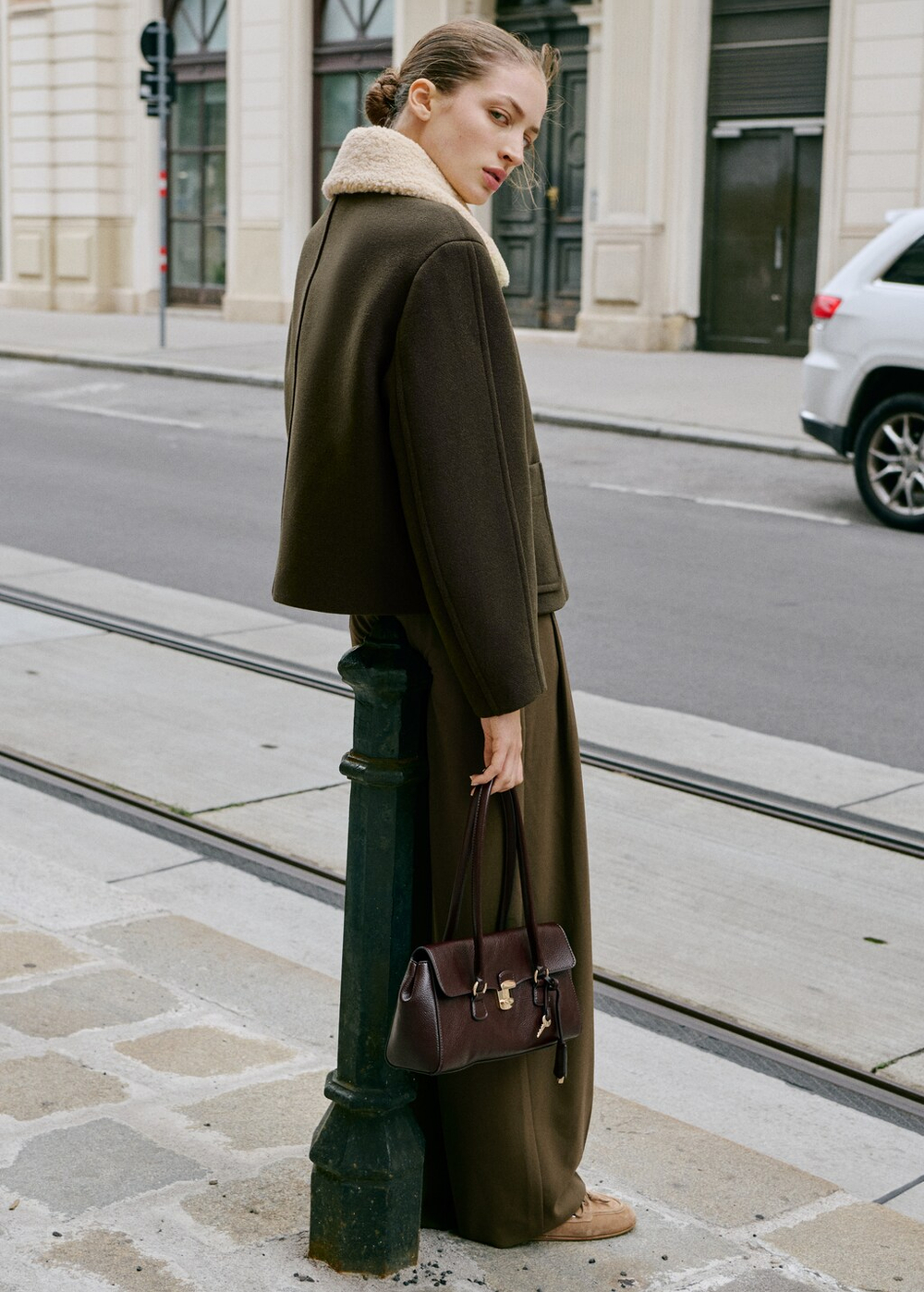 Куртка из смеси шерсти с съемным воротником из боррего