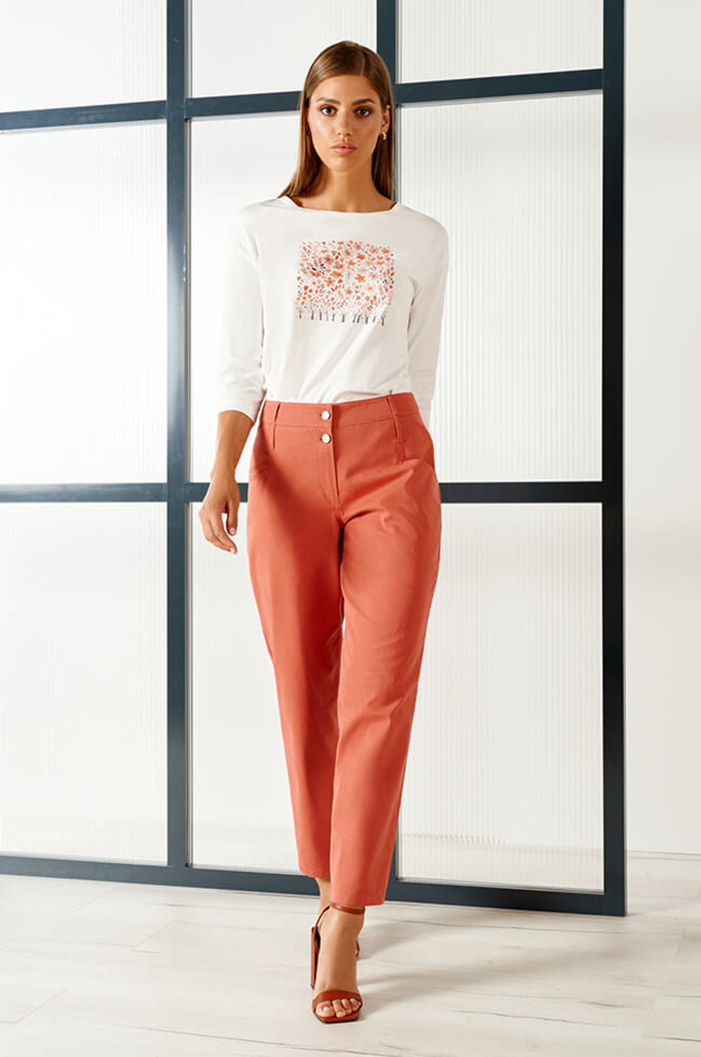 22638 Джемпер женский (молочный)