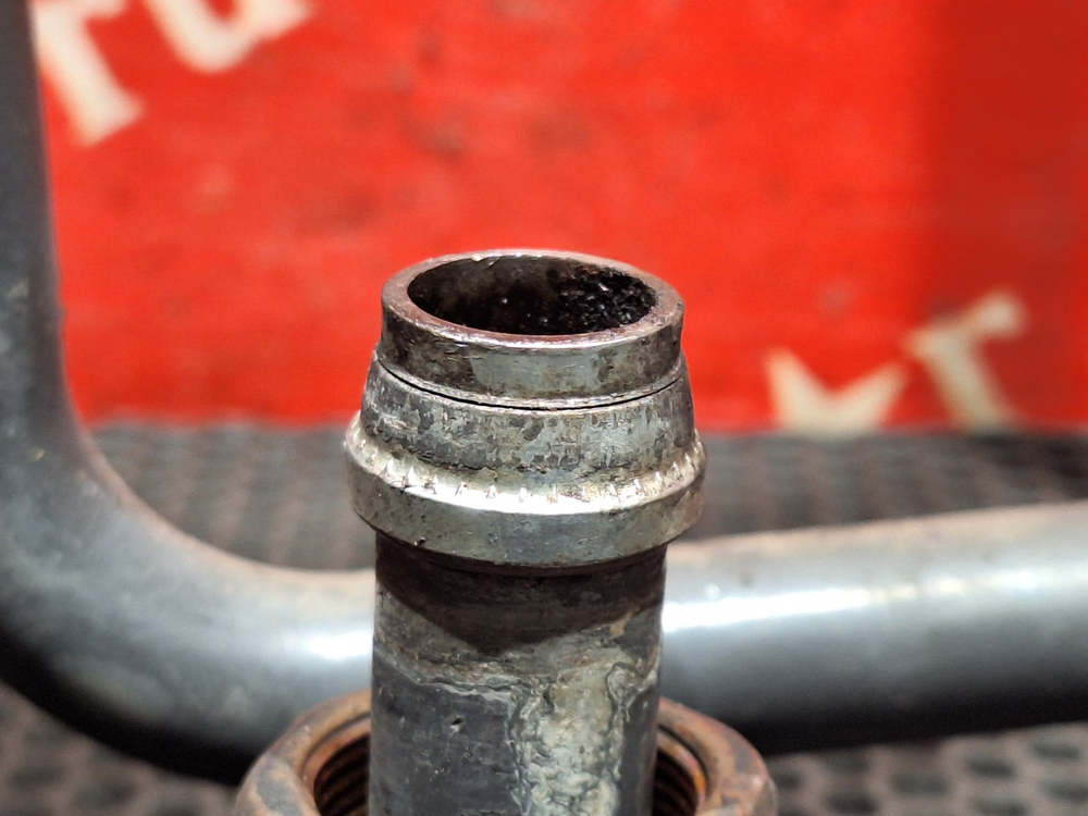 Трубка компрессора