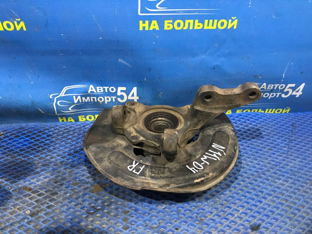 Ступица передняя правая MITSUBISHI RVR 1996