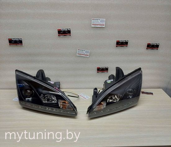 Передние фары Ford Focus 2 daylight black