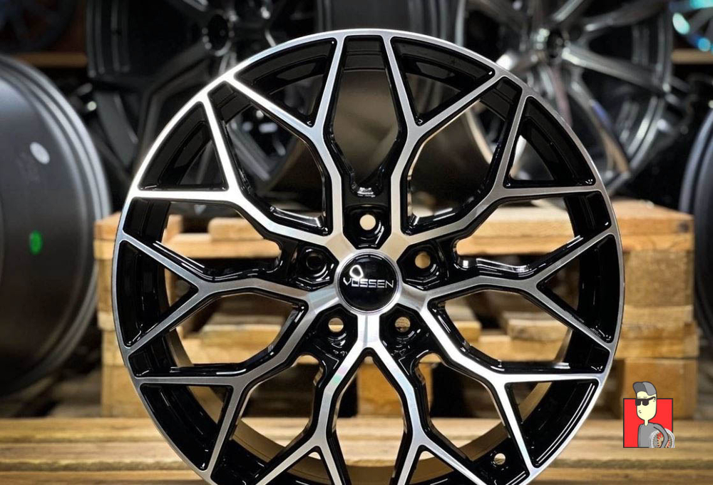 Комплект дисков Vossen HF-2 18x8 et35 5x105
