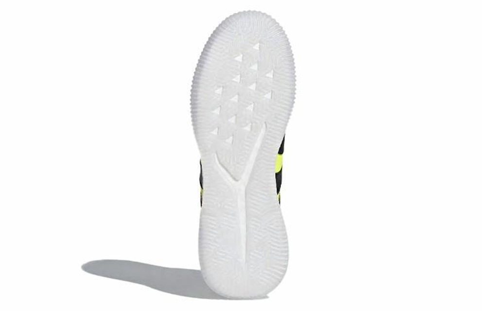 Кроссовки Adidas Predator Accelerator Trainers