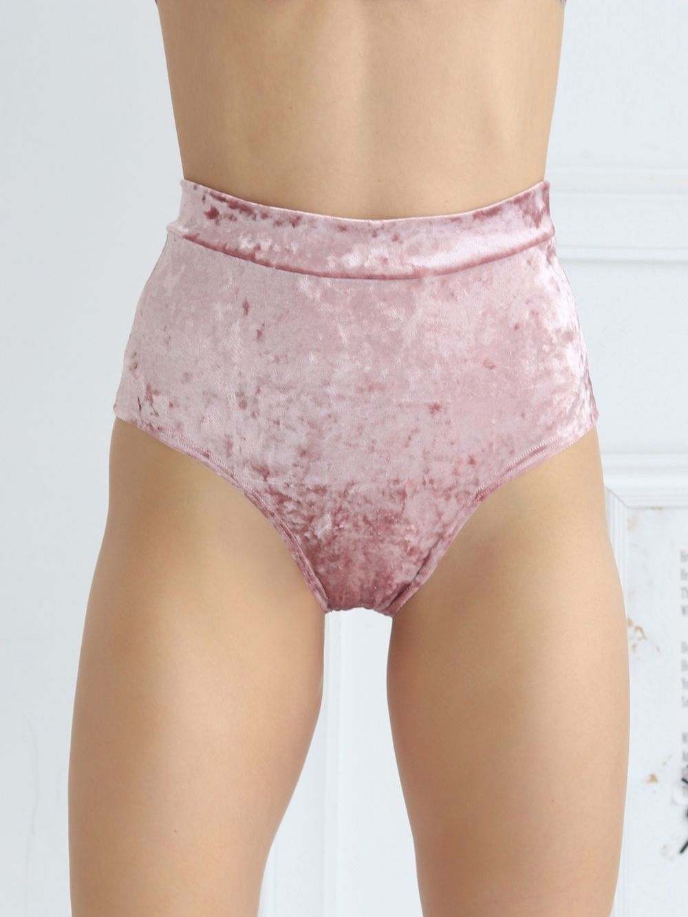 Шорты Bettie Page Бархат, Пудровый