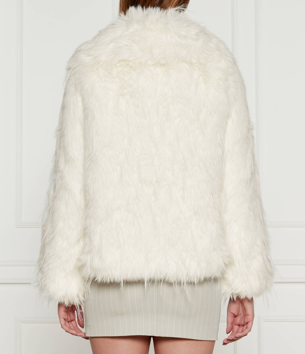 Шубка NOVARO CABAN Pinko - белый(104375 A27L)
