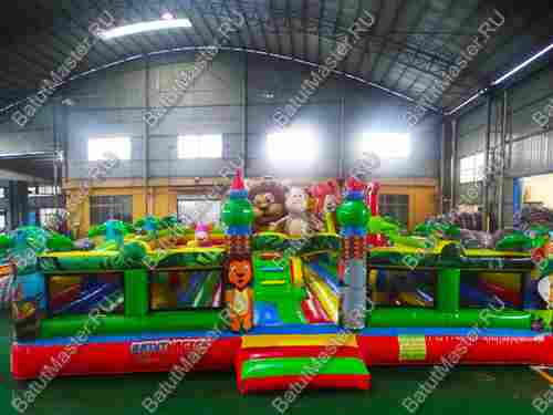 Коммерческий надувной батут "Зверята на радуге" 12*9*2.8 м.