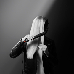 Выпрямитель для волос Rowenta KARL LAGERFELD SF323LF0
