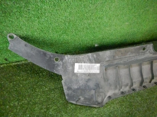 Кожух замка капота Audi Q5 1 8R (2012-2017)