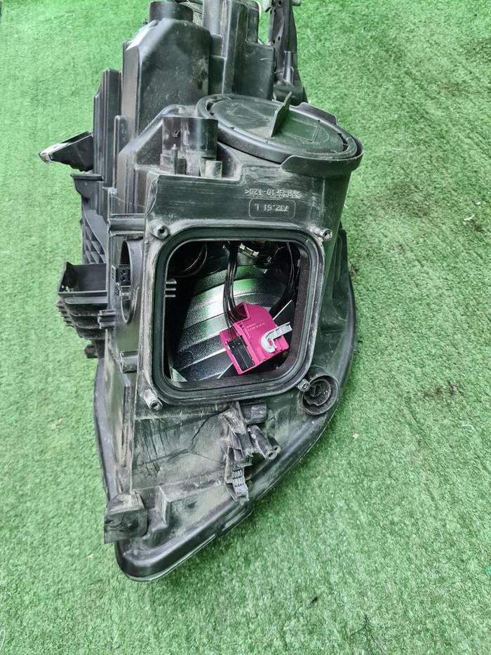 Фара левая Mercedes GLK x204 (12-15) ксенон