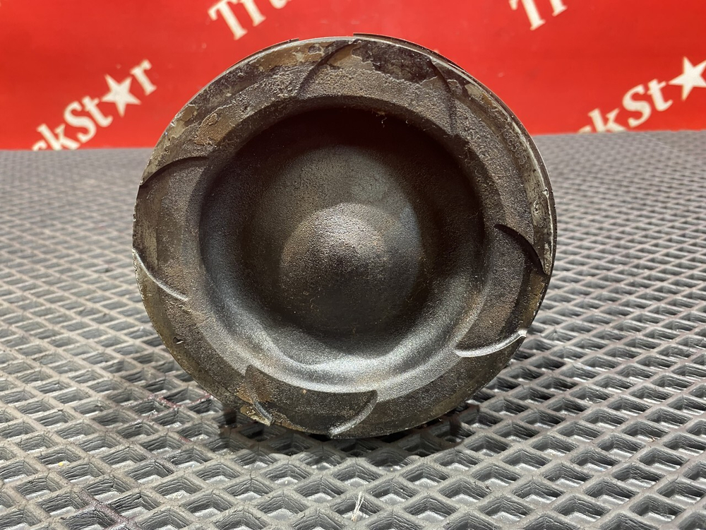 Поршень с шатуном 2018г