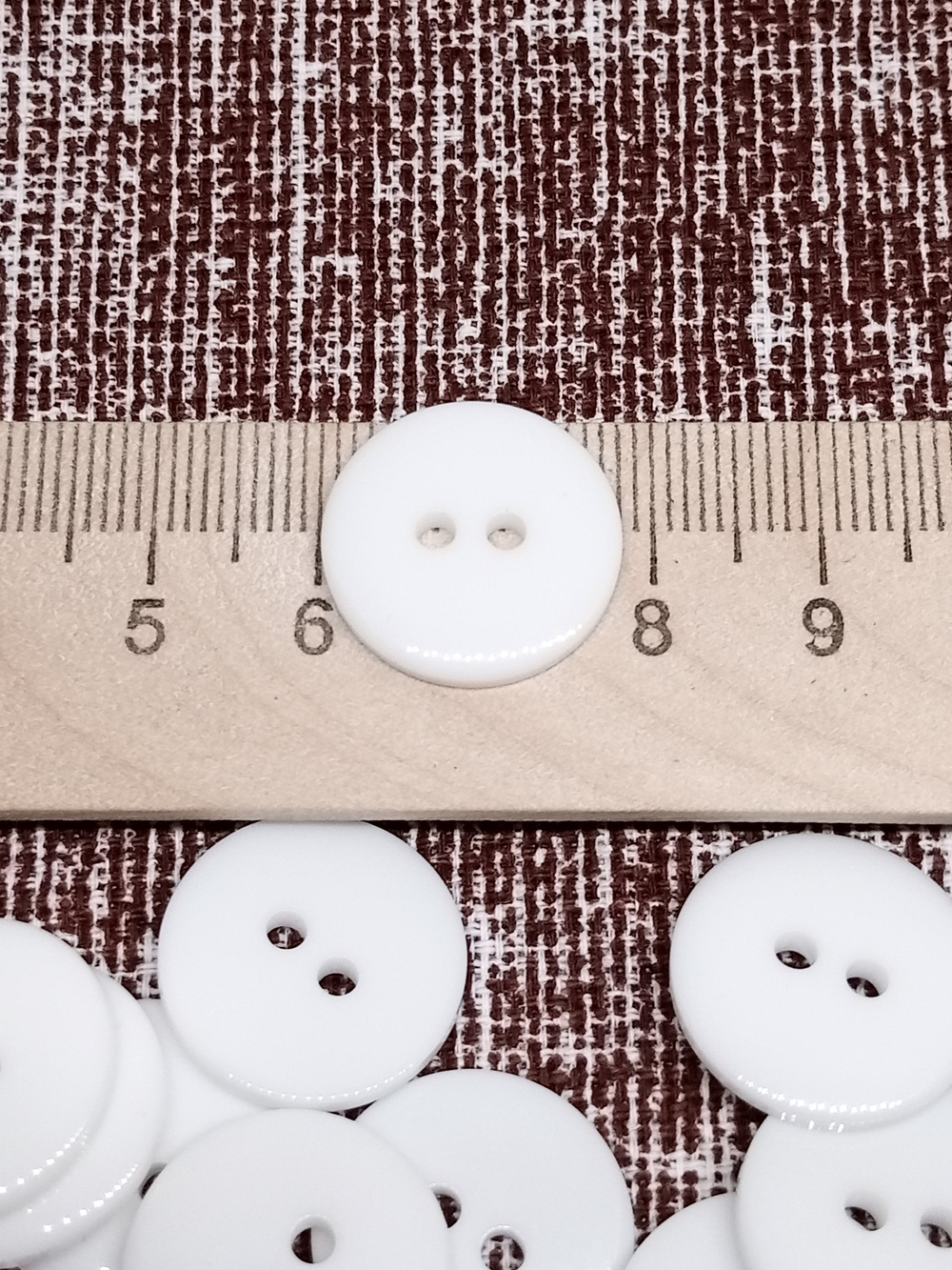 Пуговица 28L (18мм) 2 прокола, пластик, 1 шт