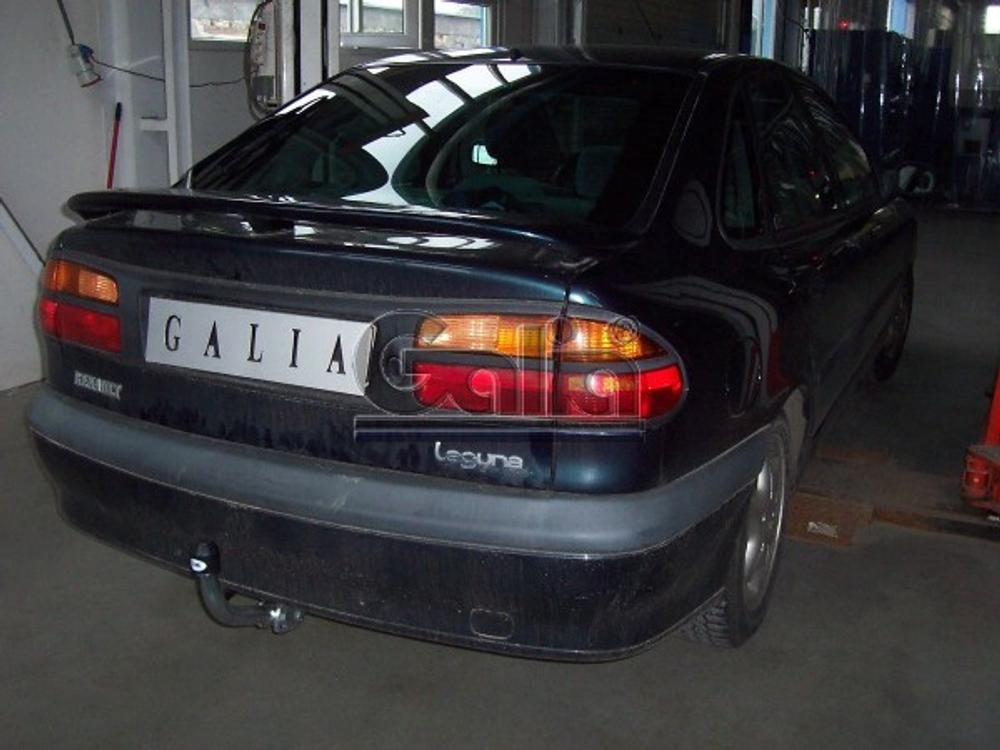 Фаркоп оцинкованный Galia R010A для Renault Laguna I лифтбек 1994-2001(паспорт и сертификат в комплекте)(без электрики)