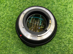 Canon EF 85mm 1.4L IS USM