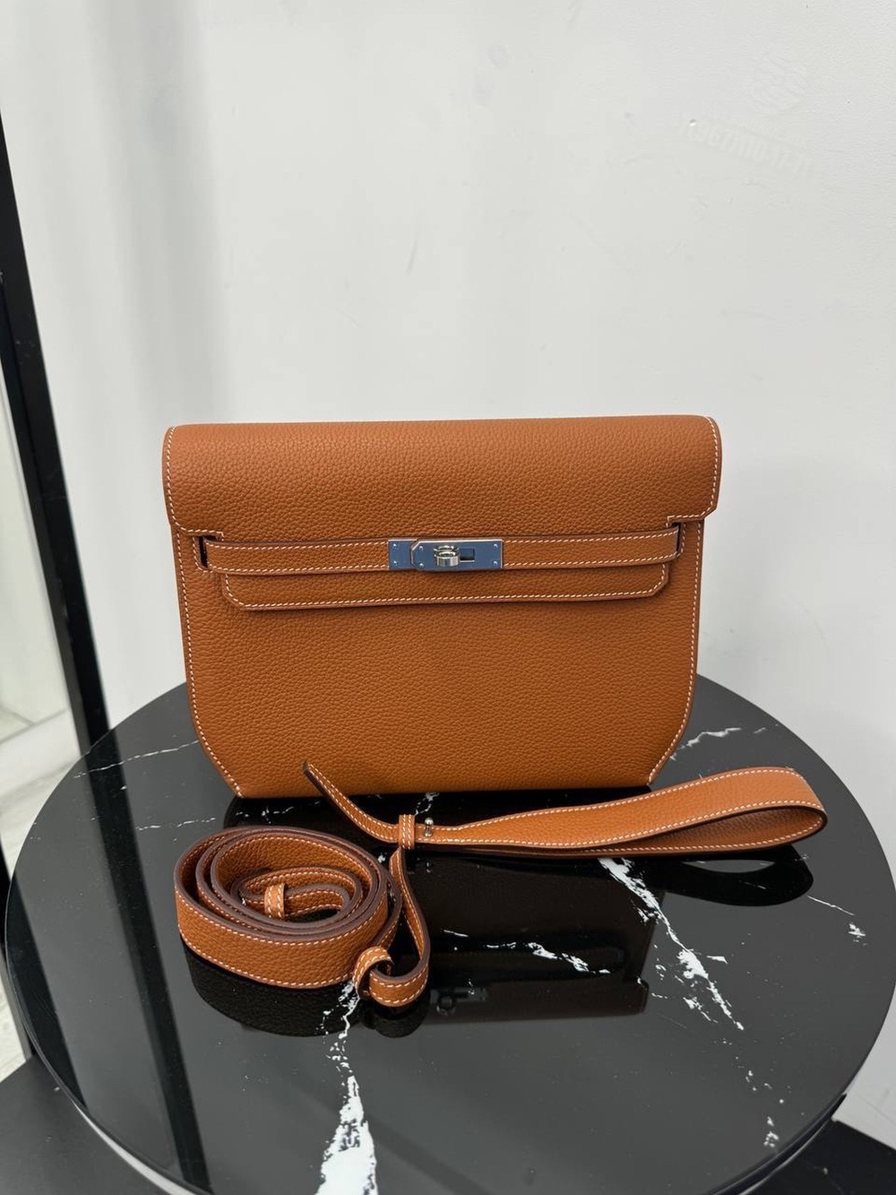 Сумка через плечо Hermes Kelly Depeches 25