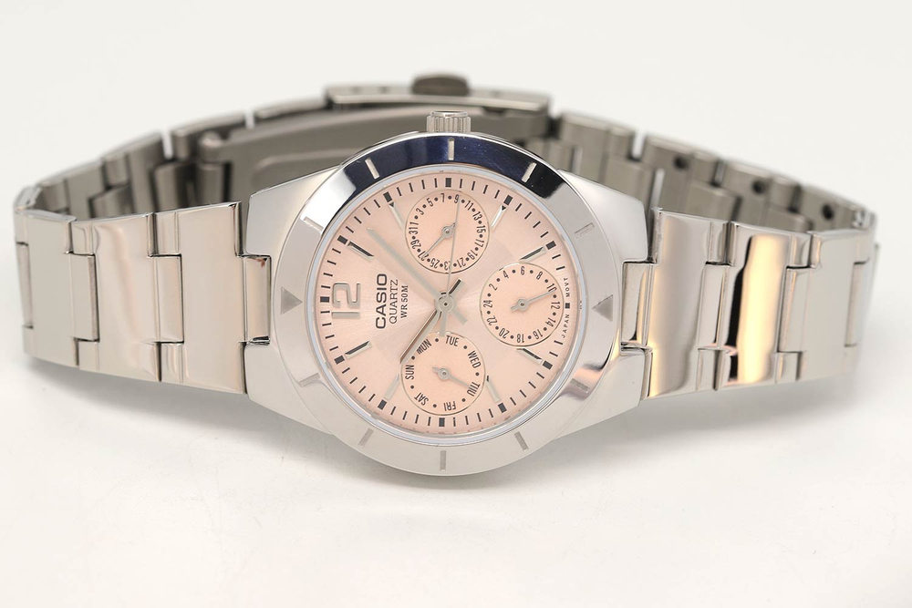 Часы Casio LTP-2069D-4AVEG