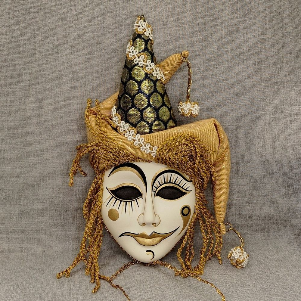Интерьерная маска Скоморох золотой