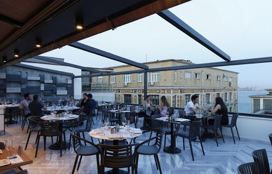 Кресло пластиковое Mambo